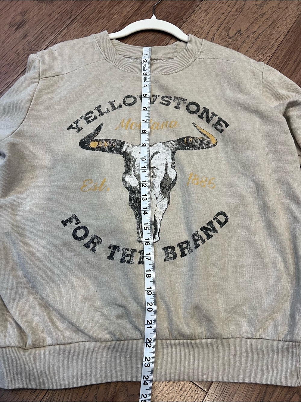 Yellowstone For The Brand Montana Graphic Crewneck Sweatshirt - Taupe - Picture 5 of 5